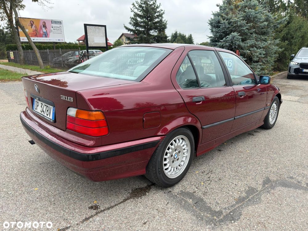 BMW Seria 3 318i - 6