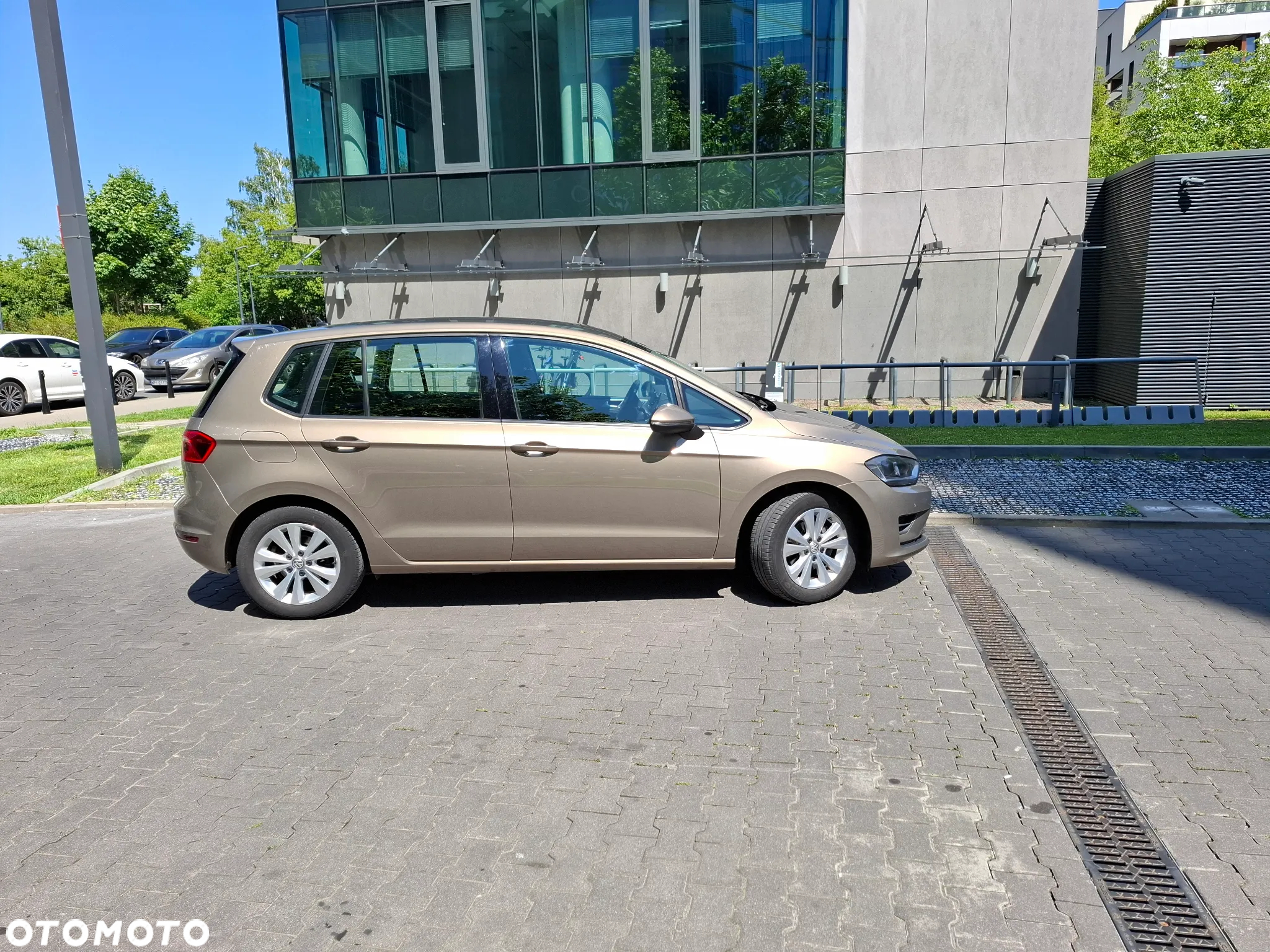 Volkswagen Golf Sportsvan VII SV 1.4 TSI BMT Comfortline - 2