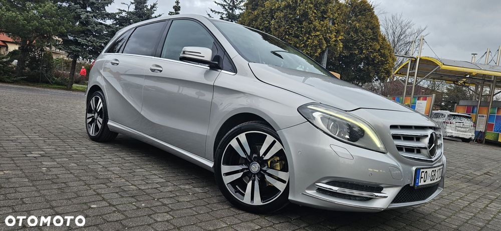 Mercedes-Benz Klasa B 200 (BlueEFFICIENCY) 7G-DCT - 2