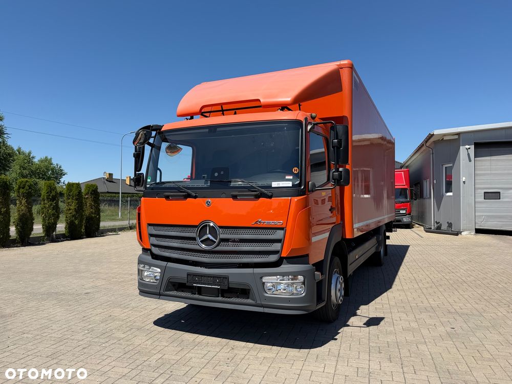 Mercedes-Benz ATEGO - 11