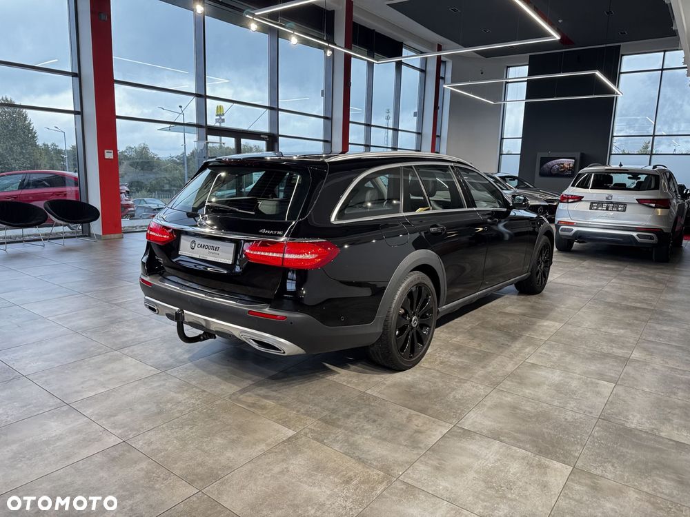 Mercedes-Benz Klasa E - 9