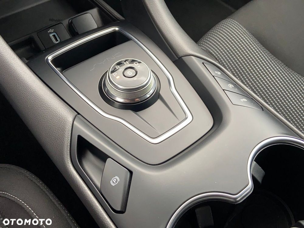 Ford Mondeo 2.0 EcoBlue Titanium - 16