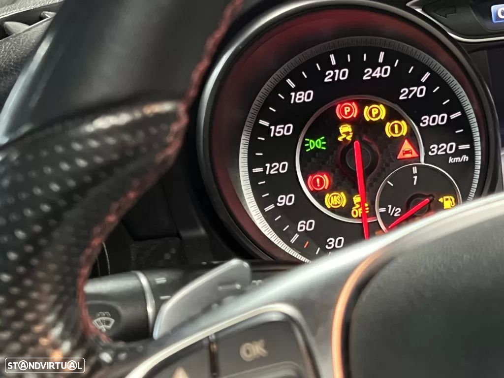 Mercedes-Benz A 45 AMG 4Matic Speedshift 7G-DCT - 31