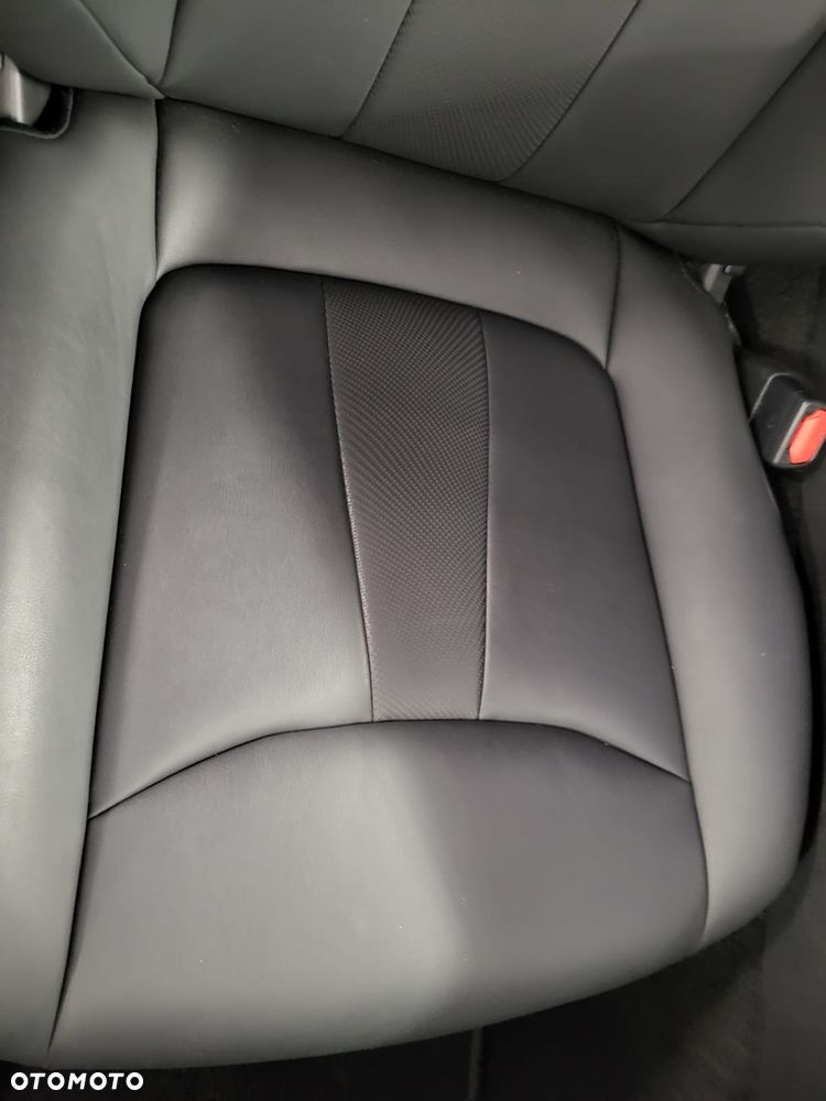 Toyota Mirai Advanced - 19