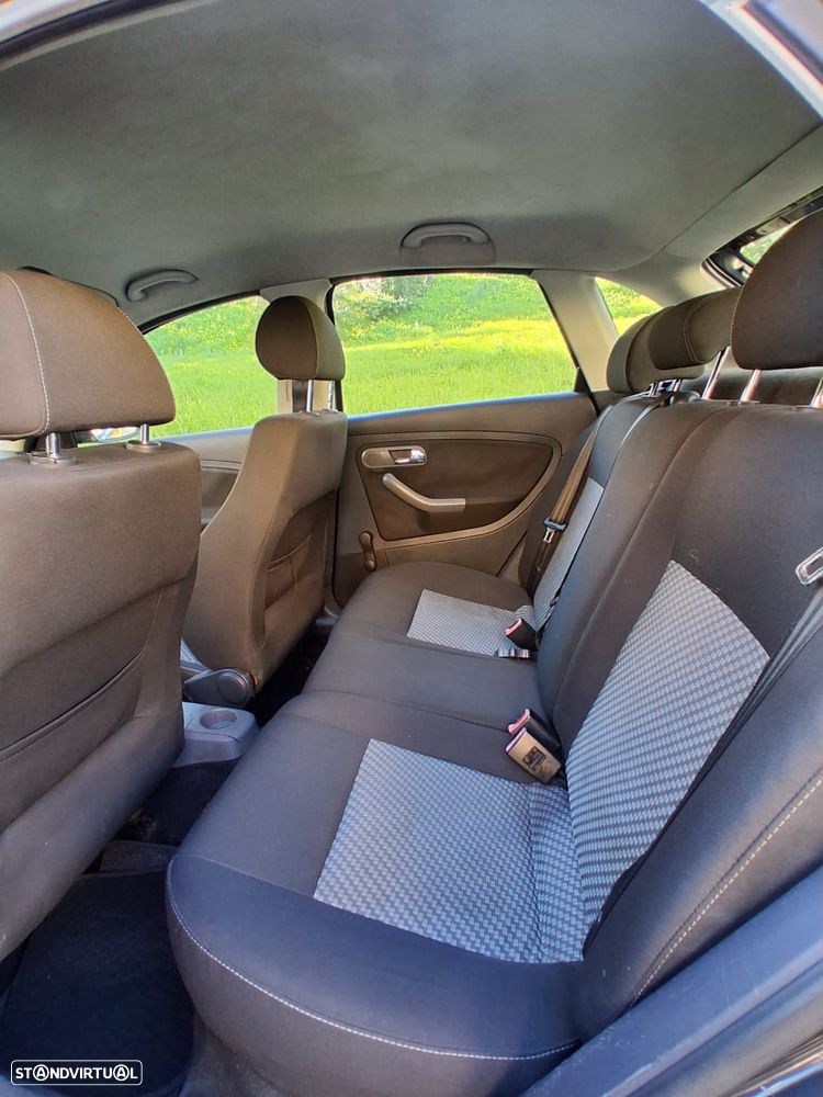 SEAT Ibiza 1.4 TDI Sport DPF - 24