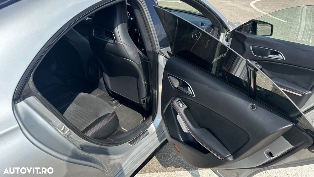 Mercedes-Benz CLA 200 d 4Matic 7G-DCT AMG Line - 17