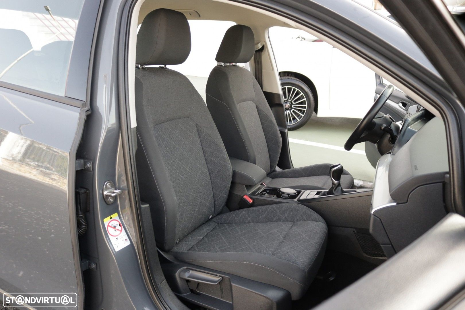 VW Golf 2.0 TDI Life - 21