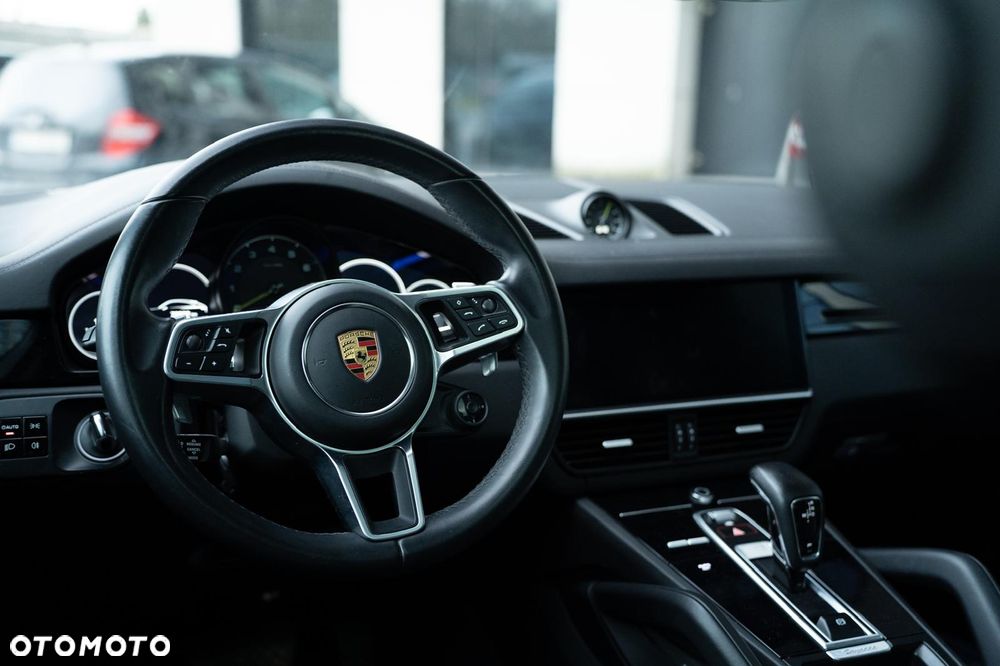 Porsche Cayenne E-Hybrid - 11