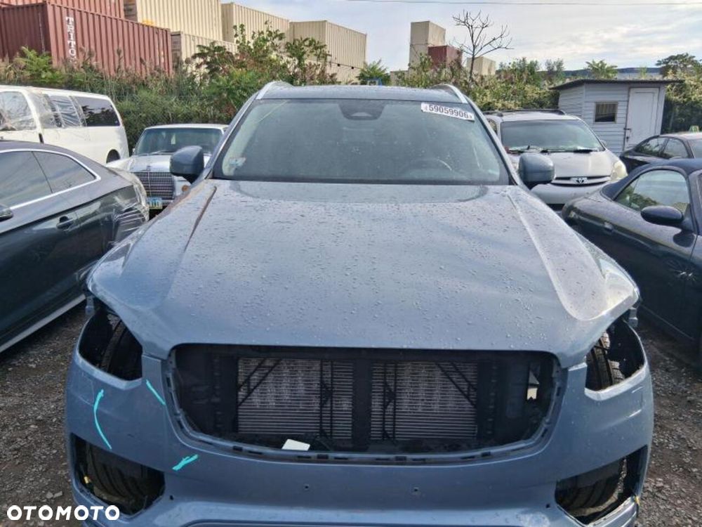 Volvo XC 90 - 22