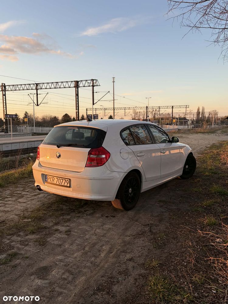 BMW Seria 1 116i - 4