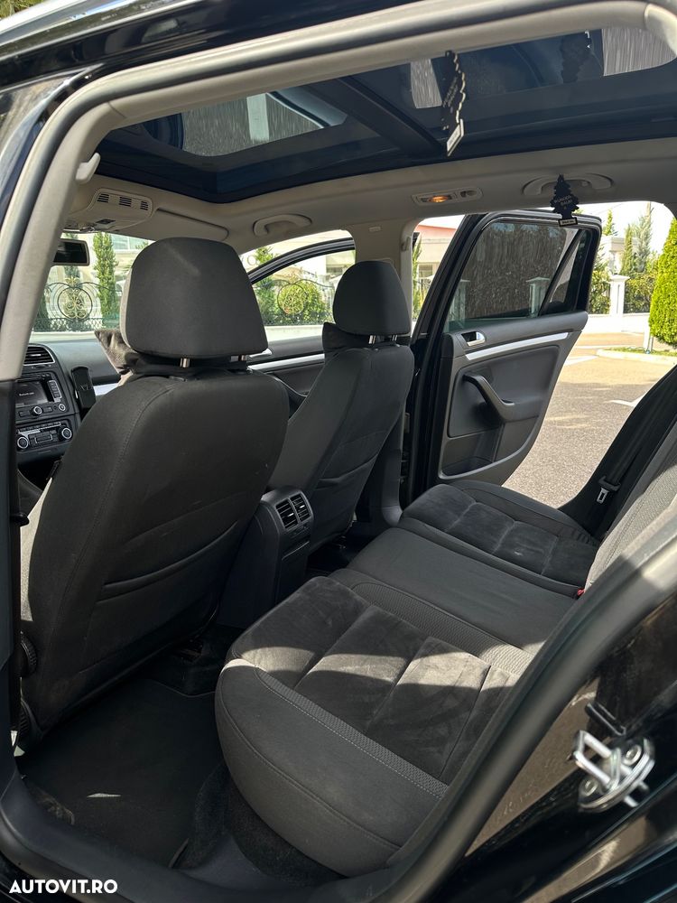 Volkswagen Golf - 12