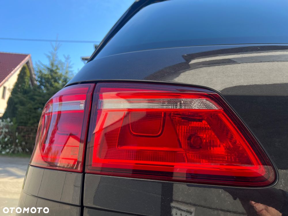 Volkswagen Golf Sportsvan 2.0 TDI BlueMotion Technology DSG Lounge - 21