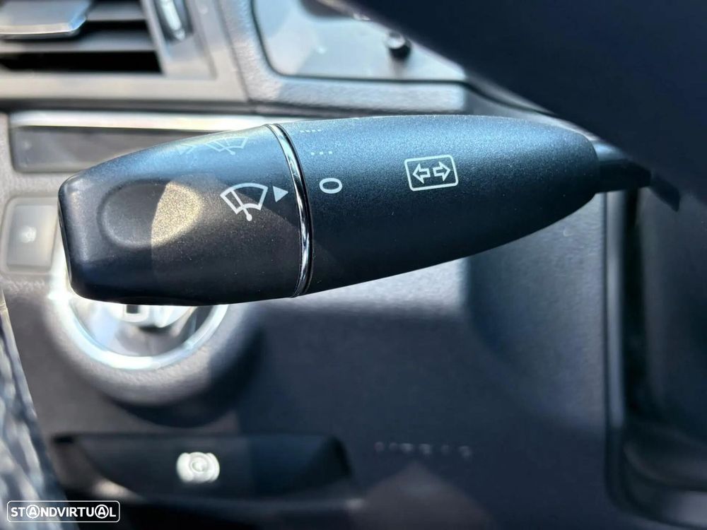 Mercedes-Benz E 350 CGi Avantgarde BlueEfficiency Auto - 42