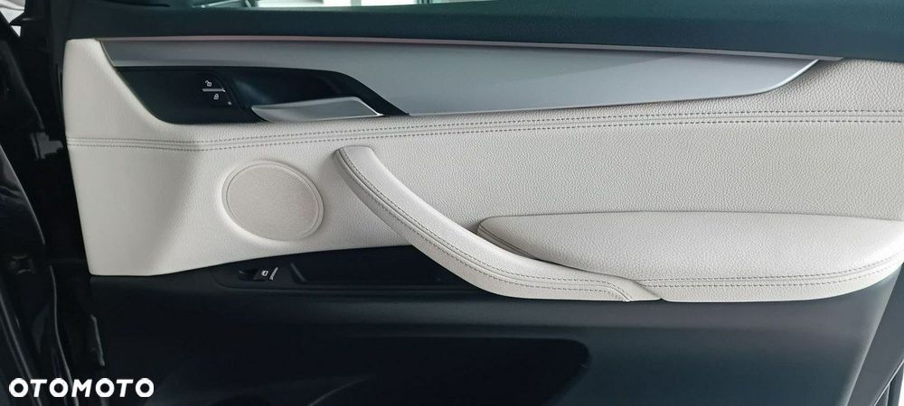 BMW X5 xDrive25d - 28