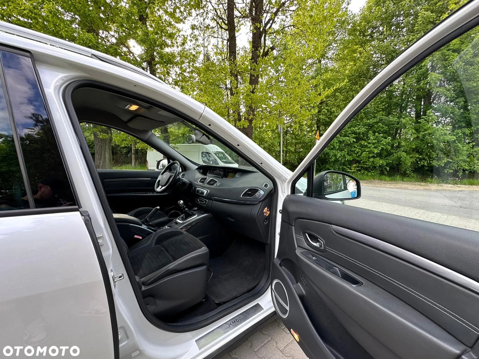 Renault Scenic Xmod 1.5 dCi Bose - 16