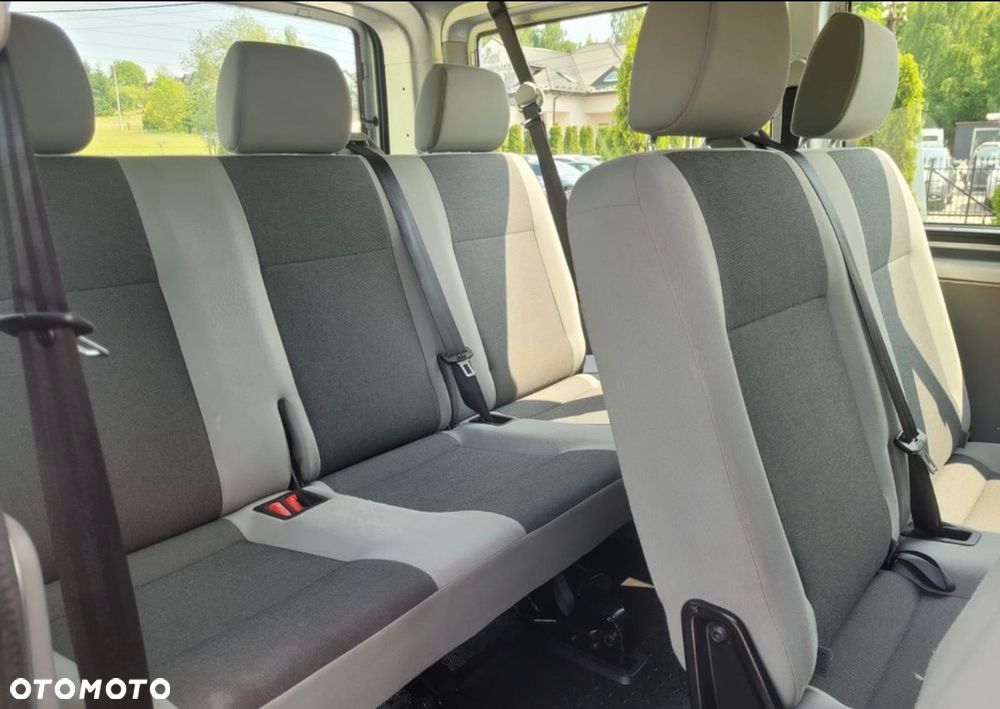 Volkswagen Transporter - 13