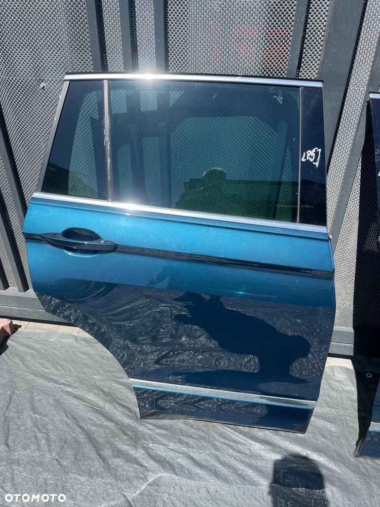 VW TIGUAN II drzwi prawy tył LP5J w kolor pod miernik ORYGIANŁ