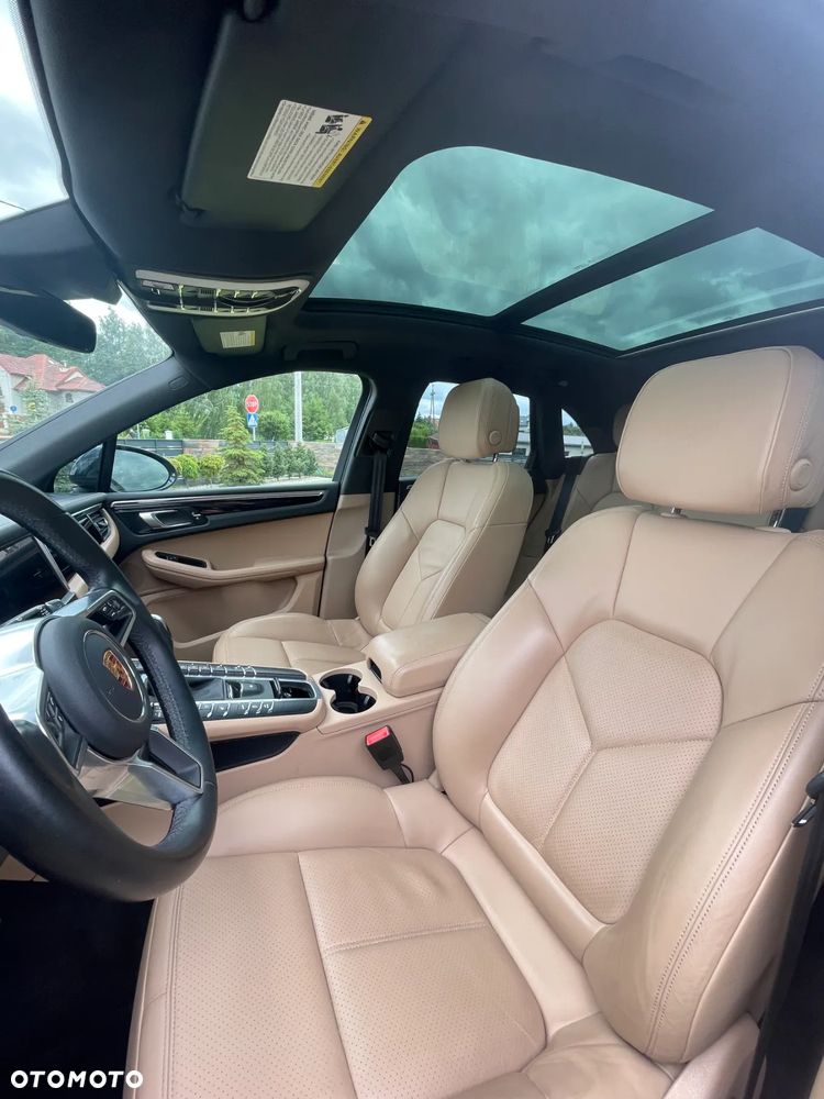 Porsche Macan Standard - 12