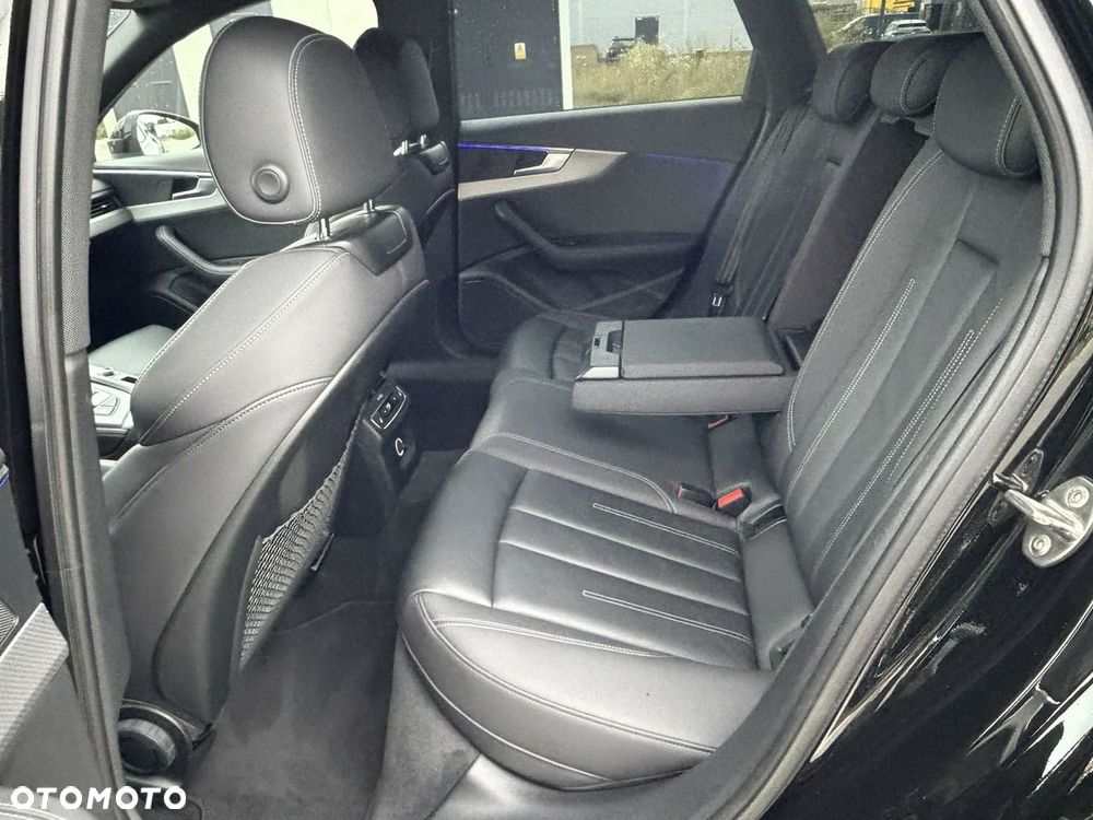 Audi A4 Avant 40 TDI Quattro S Line S tronic - 31