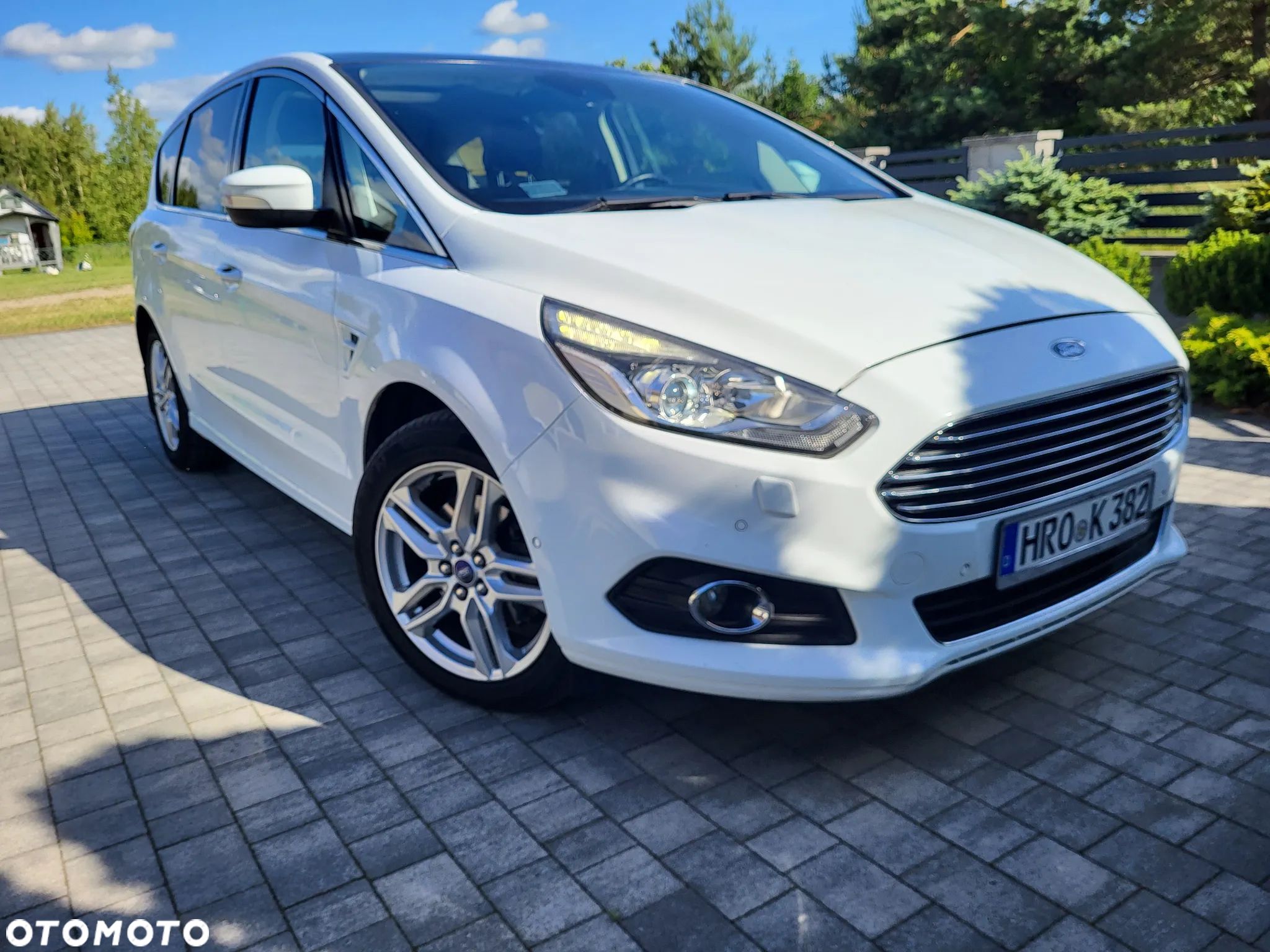 Ford S-Max 2.0 EcoBlue Titanium - 1
