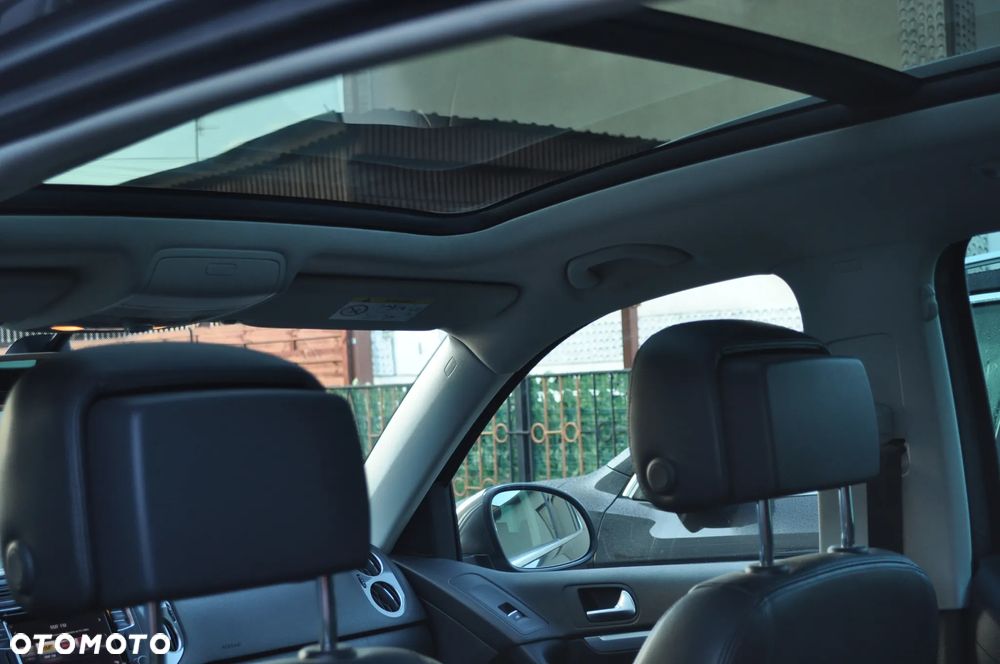 Volkswagen Tiguan 1.4 TSI BlueMotion Technology Lounge Sport & Style - 26