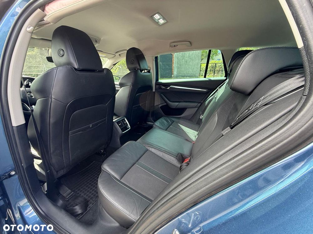 Skoda Octavia 2.0 TDI SCR L&K DSG - 25