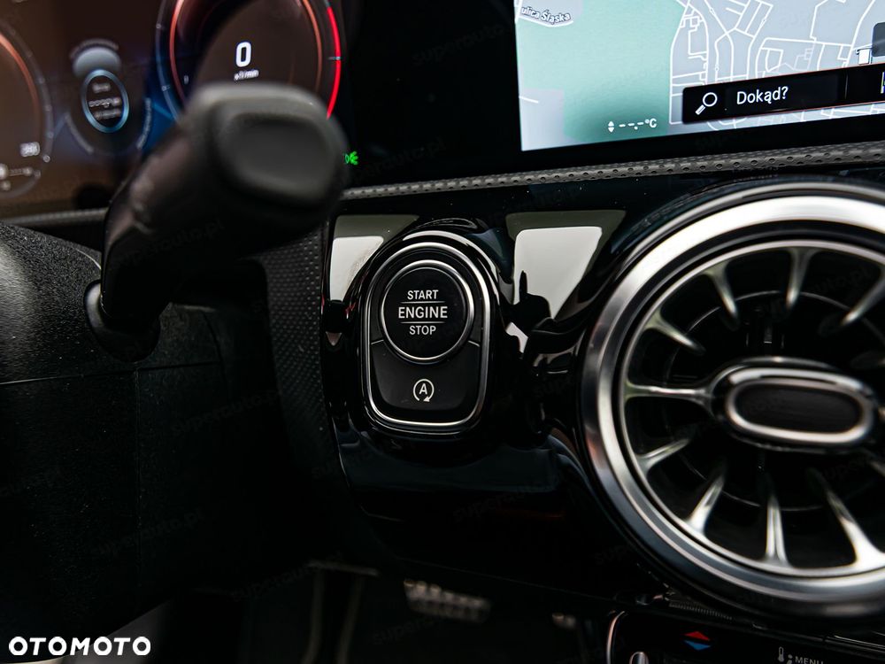 Mercedes-Benz CLA 250 4-Matic AMG Line 7G-DCT - 20