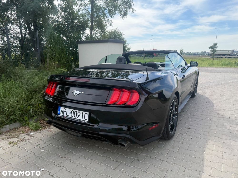Ford Mustang - 29