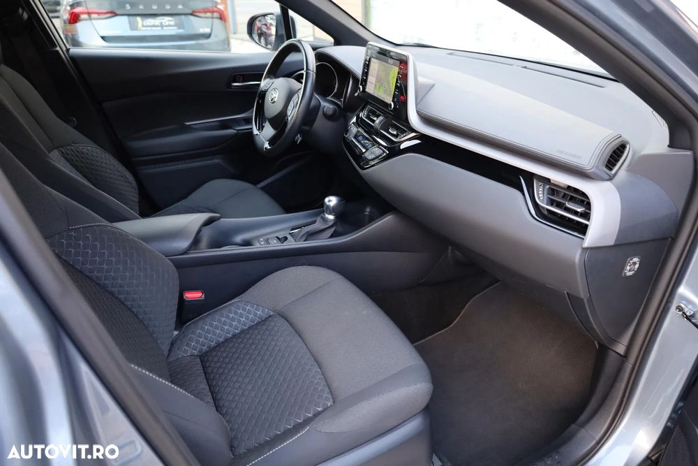 Toyota C-HR 1.8 HSD 122 CP 4x2 CVT Classy - 12