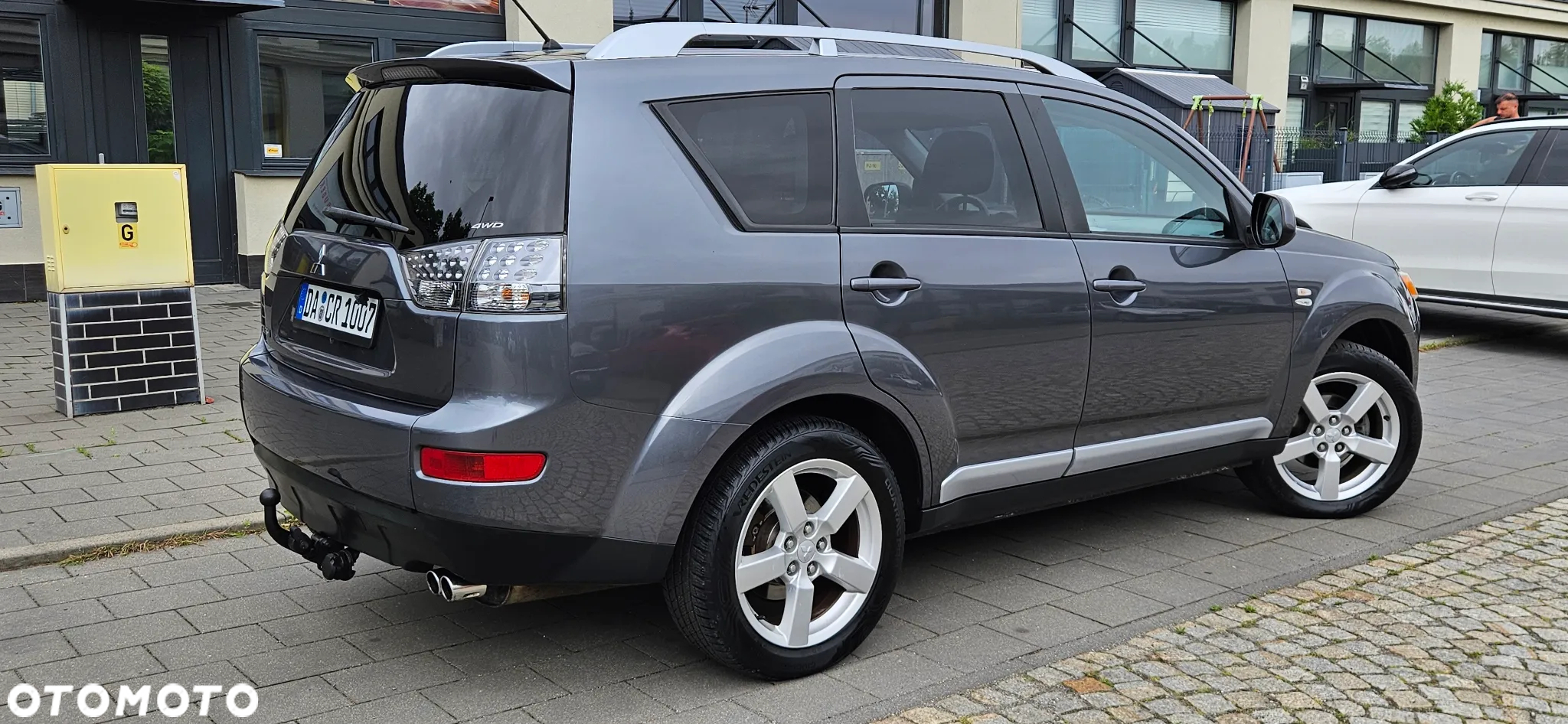 Mitsubishi Outlander 2.0 DI-D 4WD Intense - 3