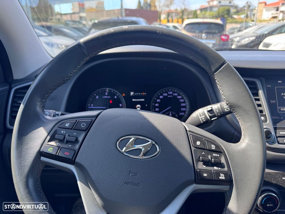 Hyundai Tucson 1.7 CRDi Premium DCT - 16