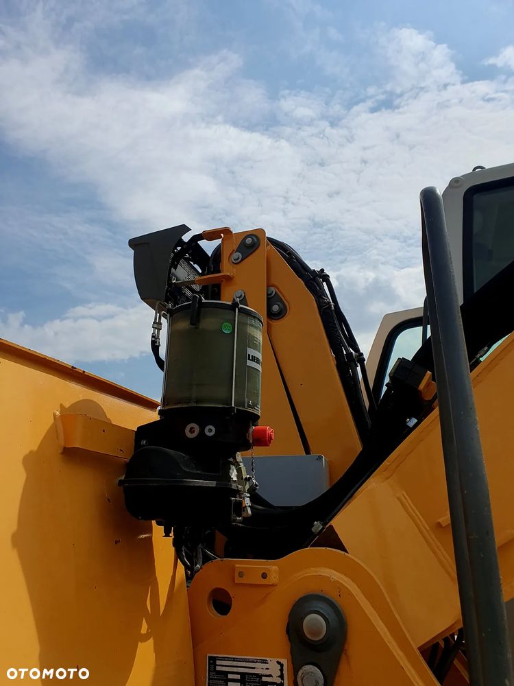 Liebherr A316 - 15