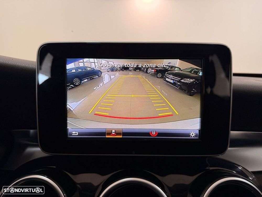 Mercedes-Benz C 200 - 3