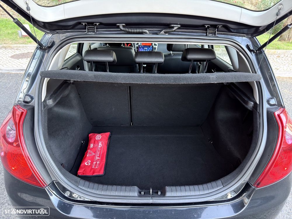Kia Ceed 1.6 CRDi EX - 32