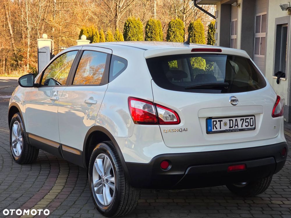 Nissan Qashqai 1.6 I-Way - 12