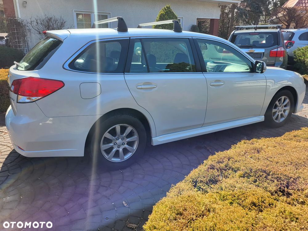 Subaru Legacy Kombi 2.0i Lineartronic Active - 3