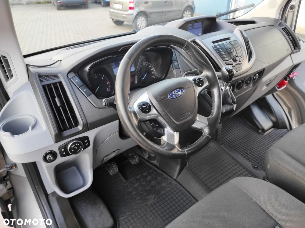 Ford Transit Autobus 18 osób 2.2 TDCI 155 KM 2017 r - 19