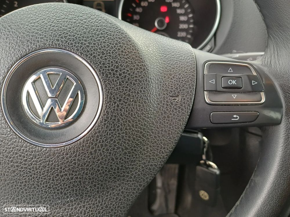 VW Golf Variant 1.6 TDi Confortline - 23