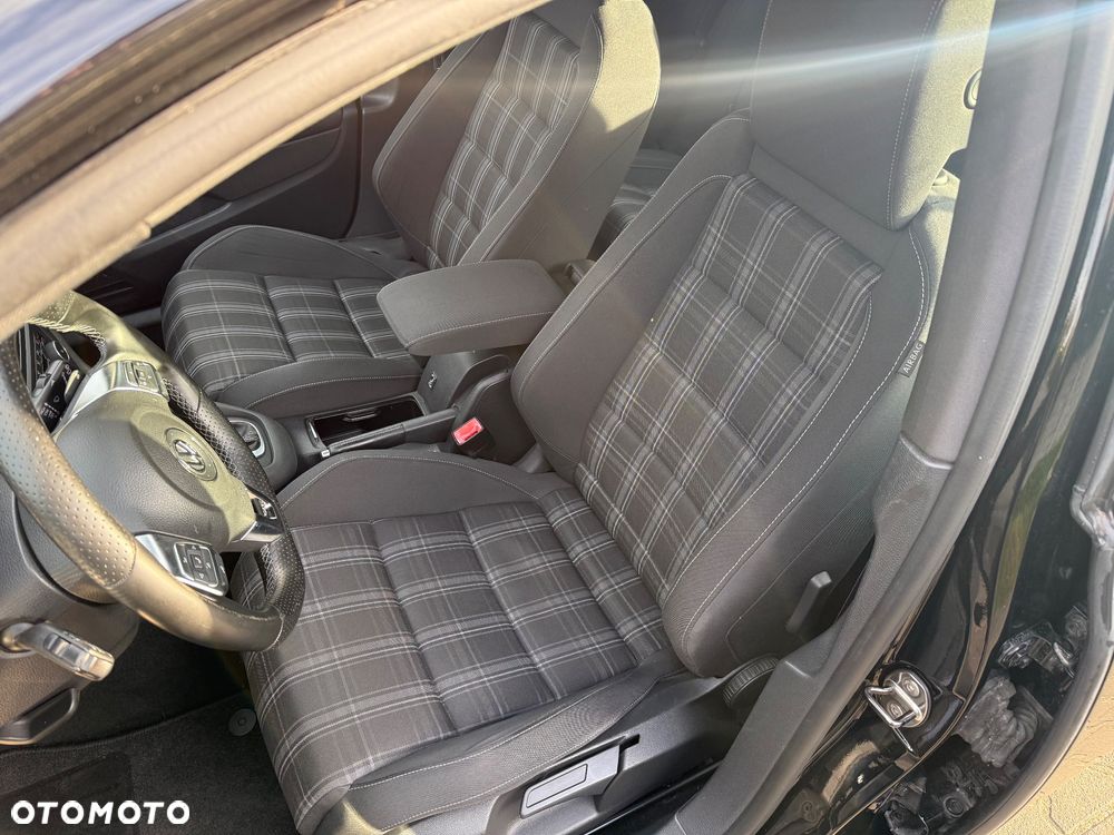 Volkswagen Golf 2.0 TDI GTD DSG - 10