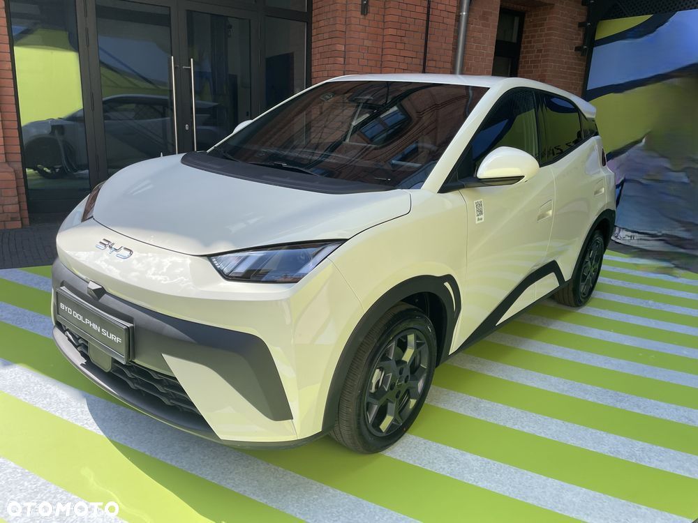 BYD Dolphin - 1