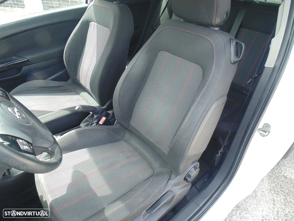 Opel Corsa 1.2 Black Edition 129g - 21