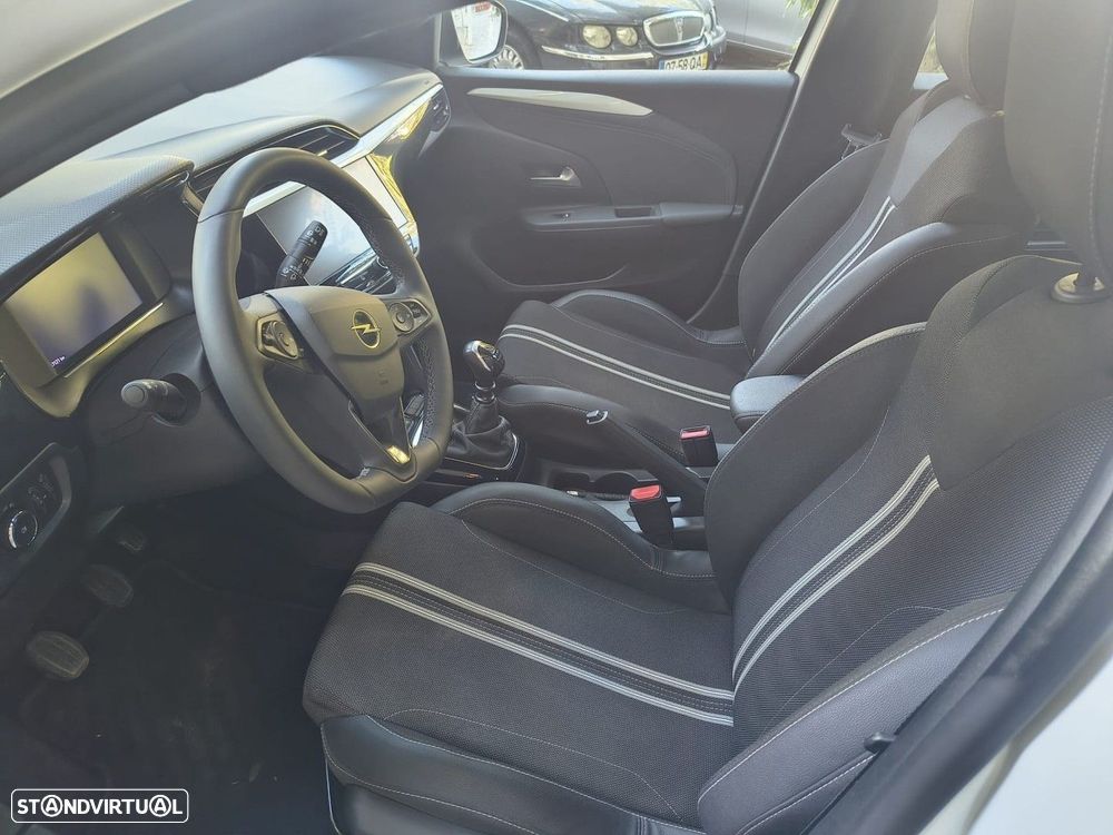 Opel Corsa 1.2 T GS - 16