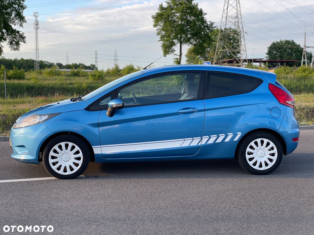 Ford Fiesta 1.25 Ambiente - 2