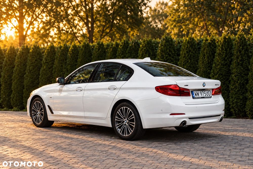 BMW Seria 5 520d xDrive Sport Line sport - 28