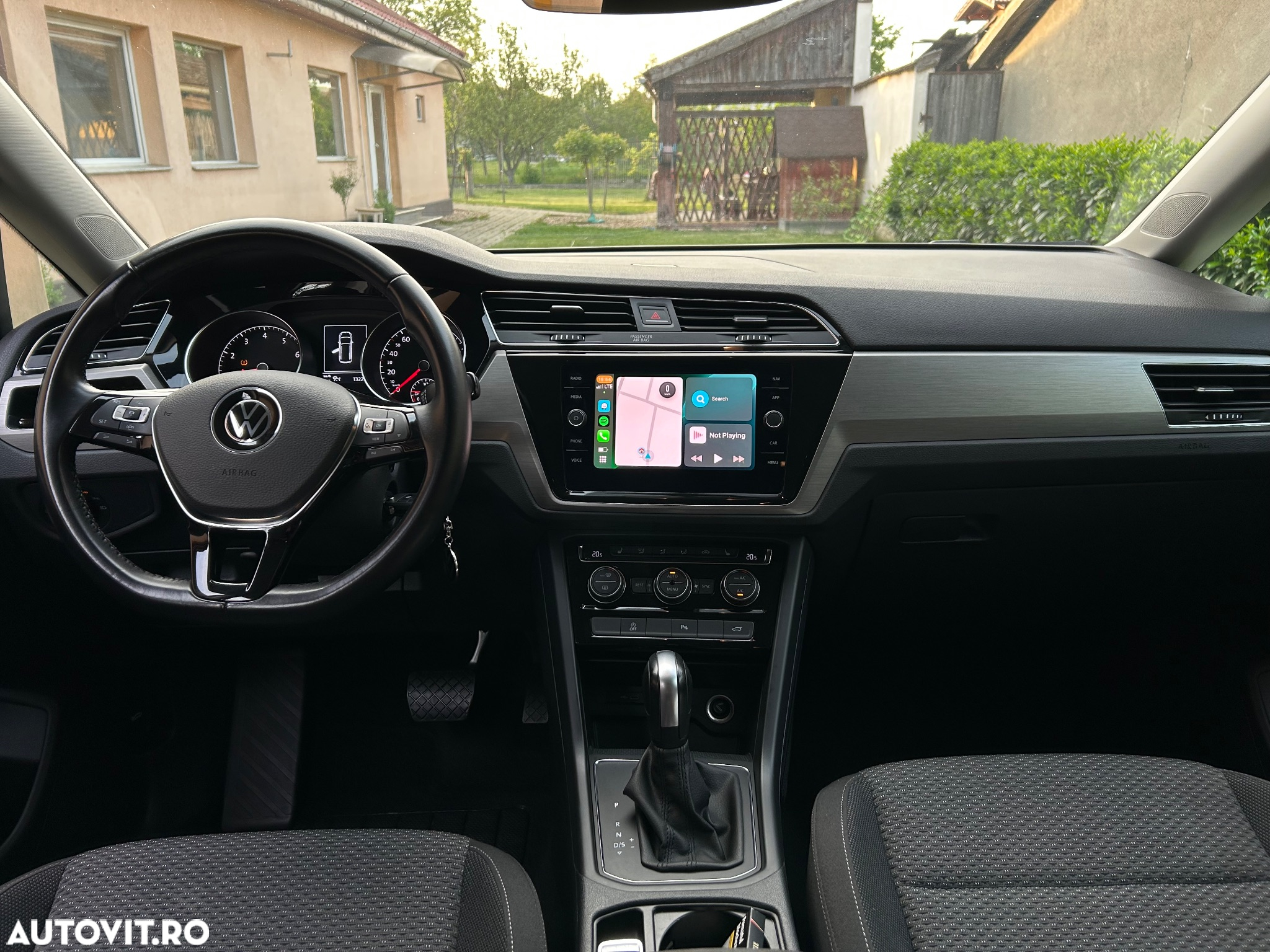 Volkswagen Touran 1.5 TSI DSG Comfortline - 14