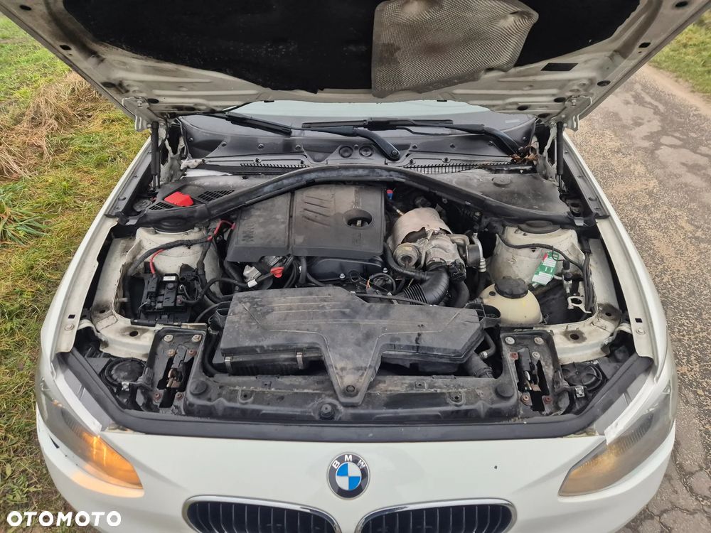 BMW Seria 1 116i - 17