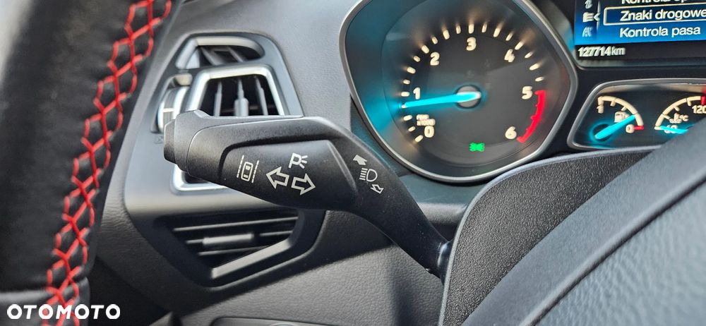 Ford Kuga 2.0 TDCi 4x2 ST-Line - 27