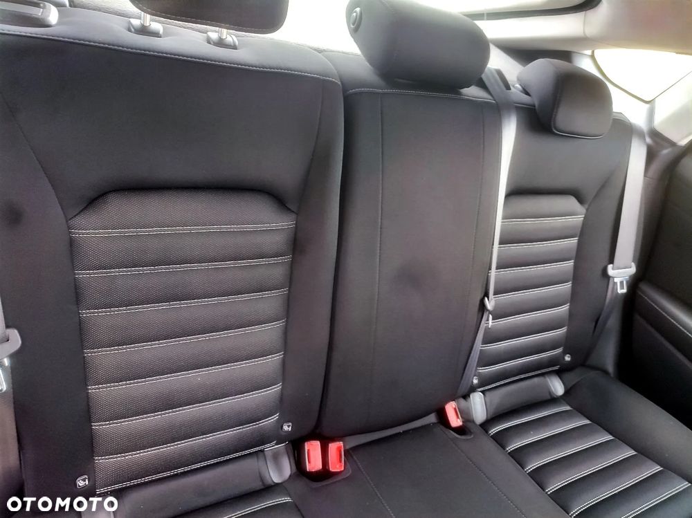 Ford Mondeo 2.0 TDCi Ambiente - 9