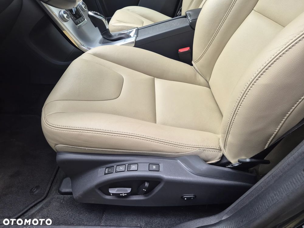 Volvo XC 60 D4 Drive-E Summum - 34
