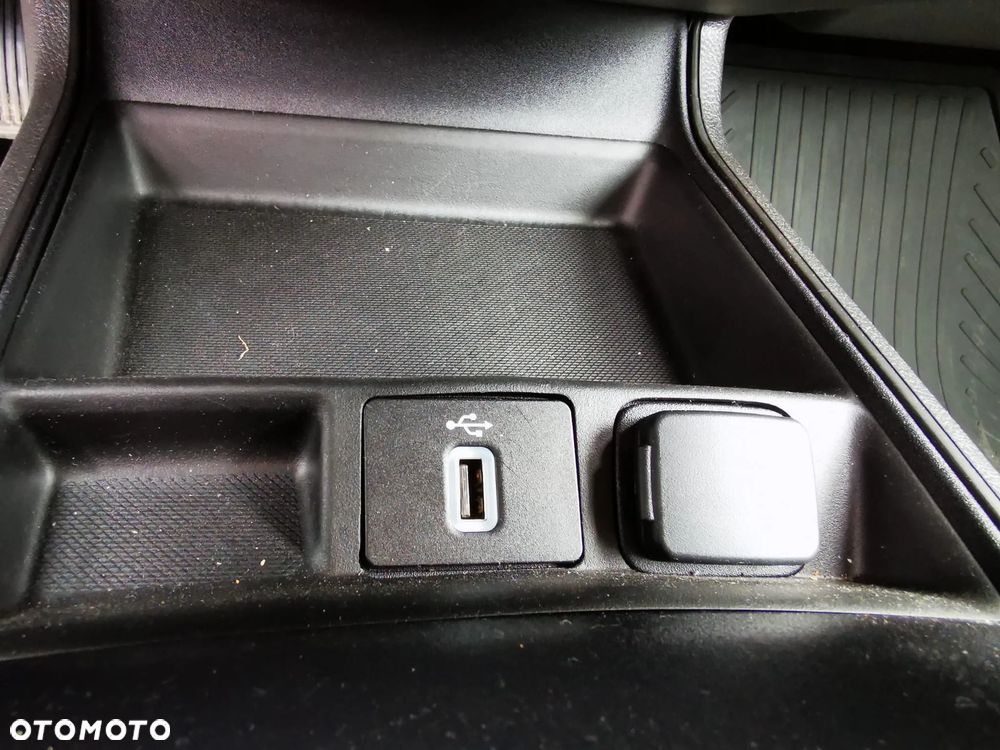 Ford Mondeo 2.0 Hybrid Titanium - 16